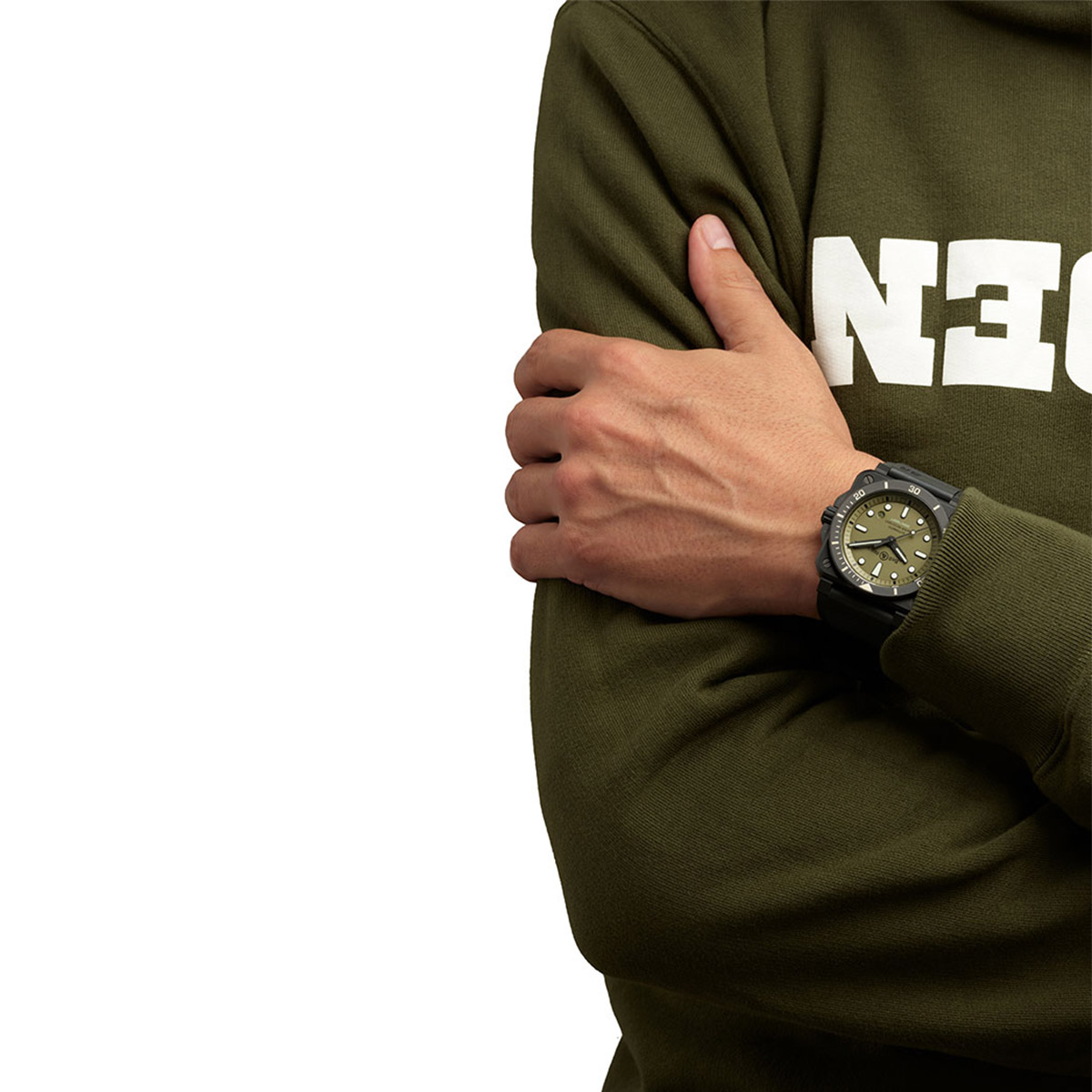 BR-03-92-DIVER-MILITARYb