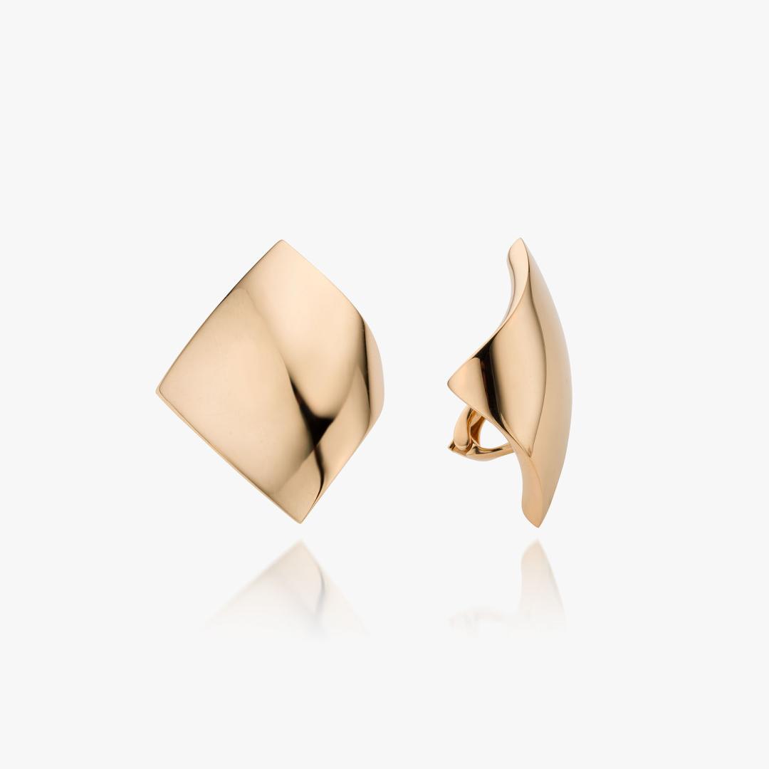 kiss_maison-de-greef_vhernier_jewellery_side