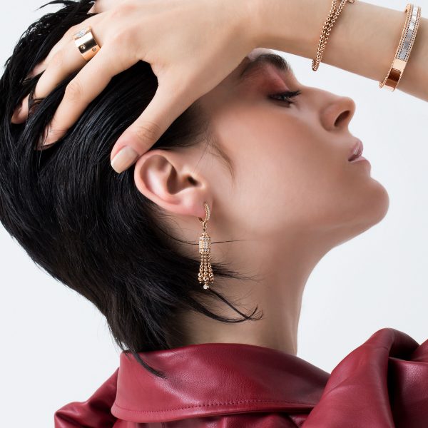 ROBERTO-COIN-ART-DECO-TASSEL-EARRINGS-18KT-ROSE-GOLD-DIAMONDS-SHORT-ADR888EA2167_WEAR-600×600