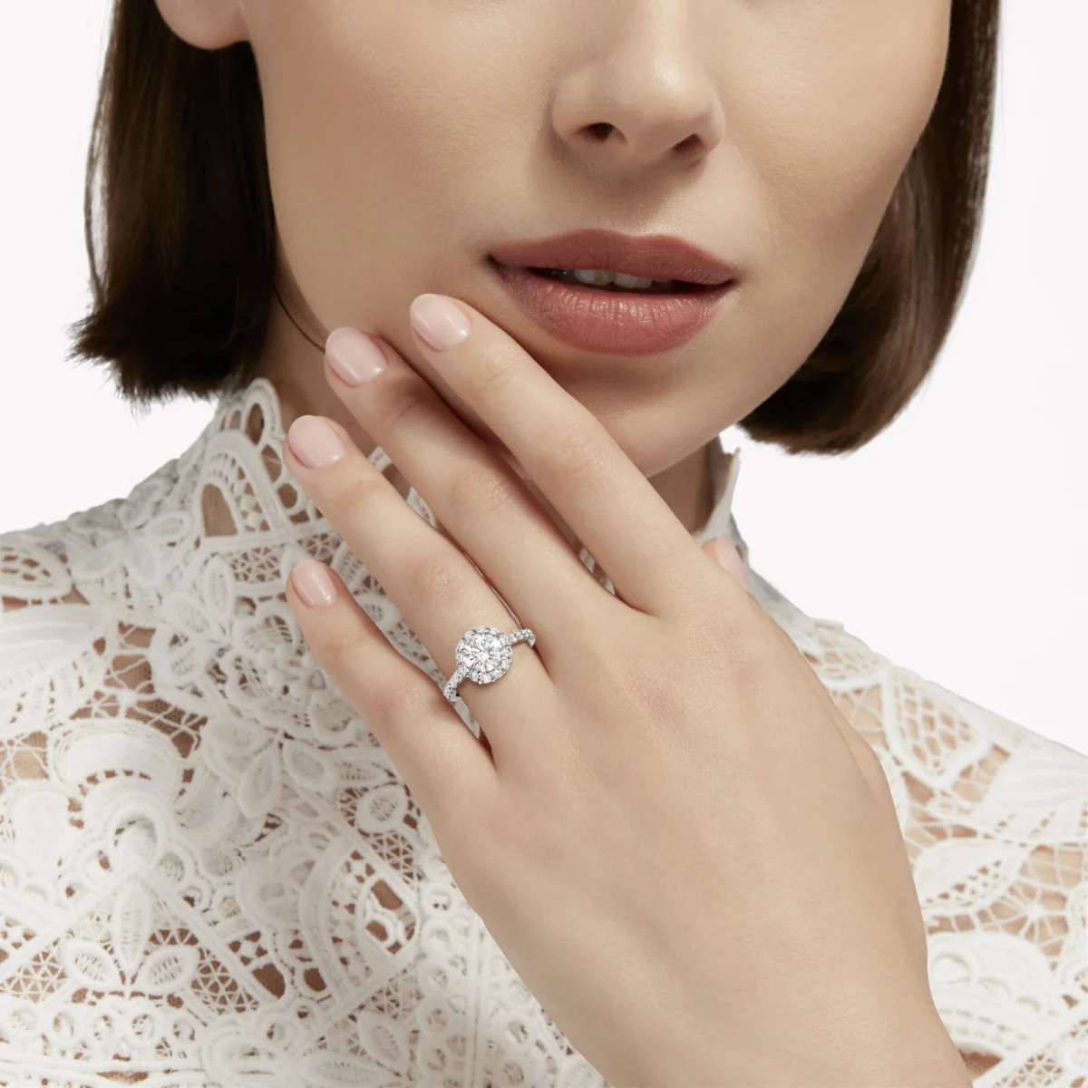 Icon Round Diamond Engagement Ring